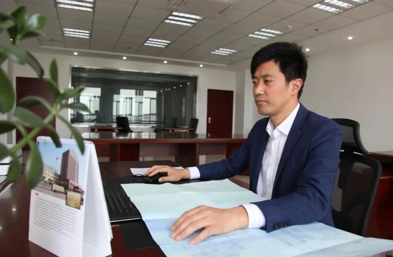 海安名匠丨江蘇鵬飛集團(tuán)股份有限公司設(shè)計(jì)中心主任，高級工程師、高級技師李曉平